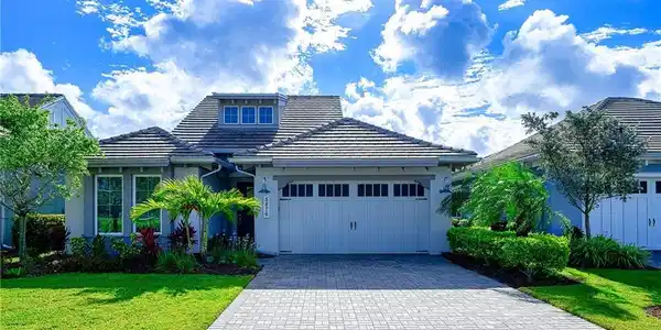 5876 Antigua