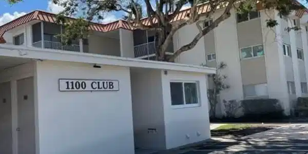 1100 Gulf Shore N