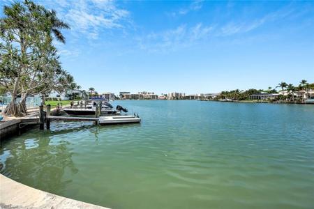 383 Harbour DR