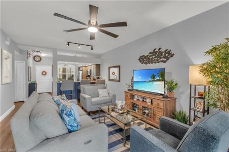 350 Newport DR