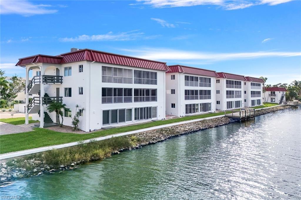 Image 2: Spanish Cay with Riverside Dock
