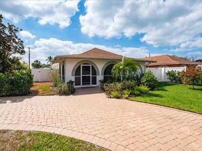698 99th AVE N