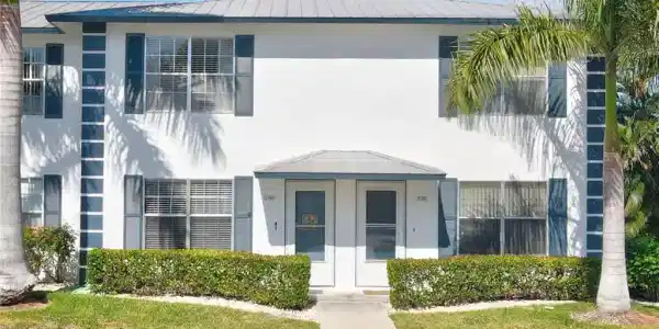 761 W ELKCAM CIR