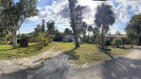 118 Brooks RD