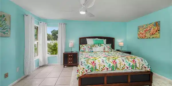Image 4: PRIMARY BEDROOM