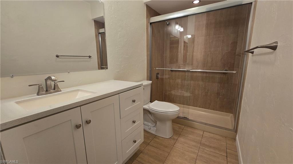 Image 4: New Vanity & Shower Enclosure
