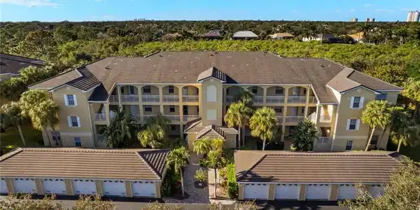 3461 Pointe Creek CT