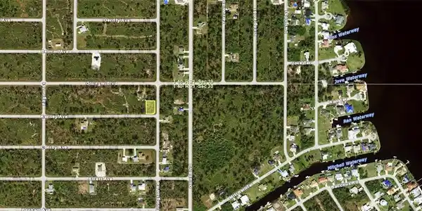 Image 2: Map / location with property boundaries highlighted