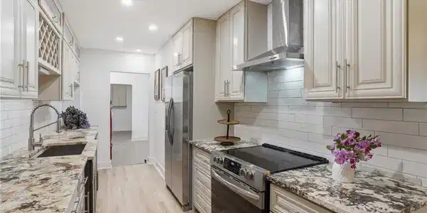 55 Aqua LN