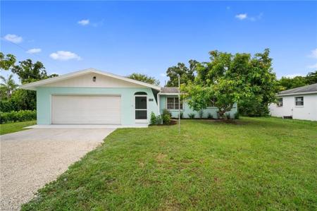 2223 Parkview DR