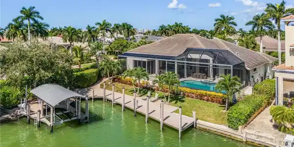 1401 Forrest CT