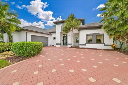 2222 SE 19th PL