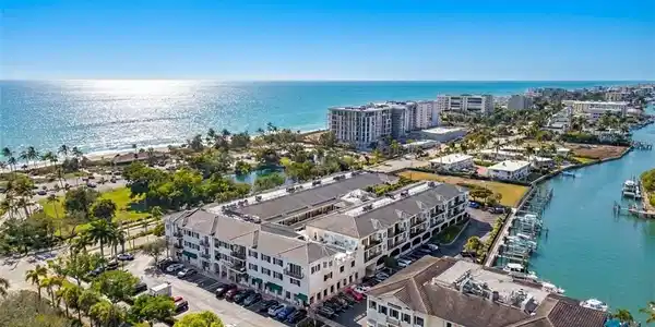 1400 Gulf Shore BLVD N