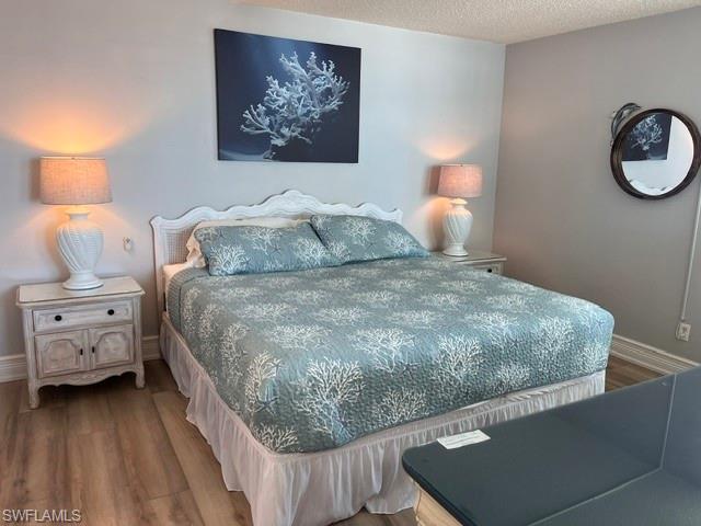Image 2: bedroom
