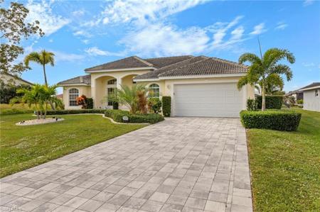 4524 SW 10th AVE