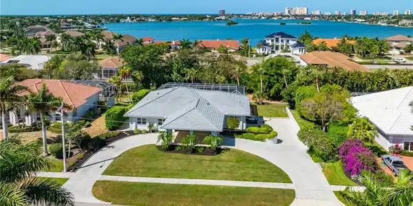 550 Inlet DR