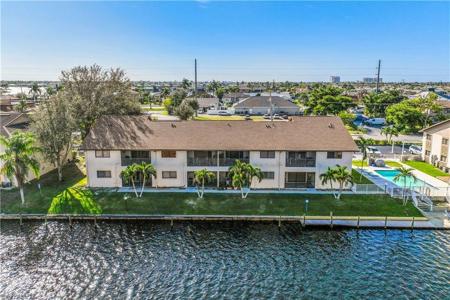 713 SW 47th TER
