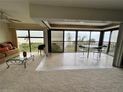 2721 W Gulf DR