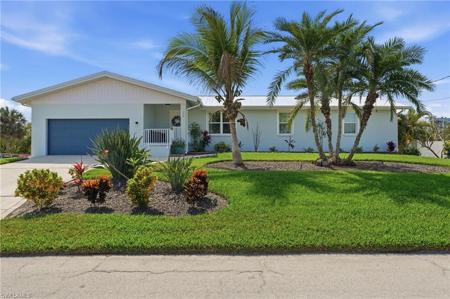 26 Fairview BLVD