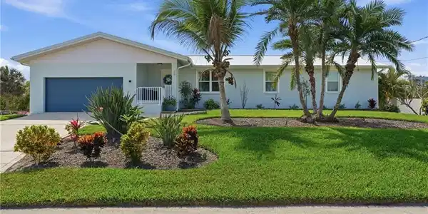 26 Fairview BLVD
