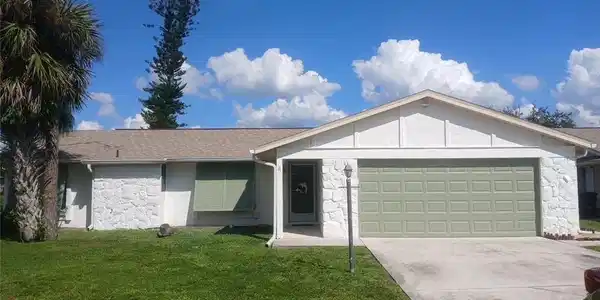 16268 Shadow Pine RD