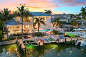 585 Goldcoast