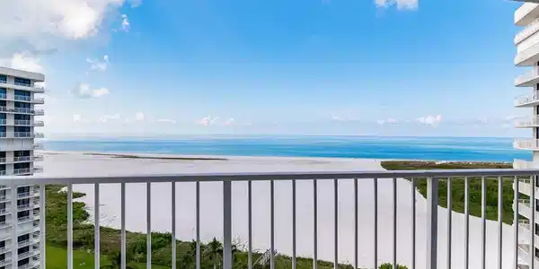 320 Seaview CT