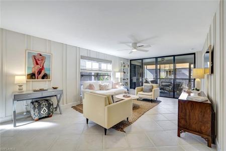 3107 Riviera DR
