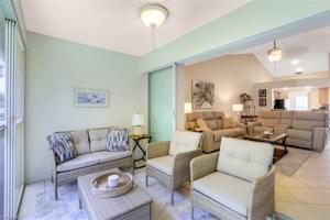 765 Wiggins Lake