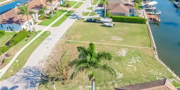 475 Barcelona CT