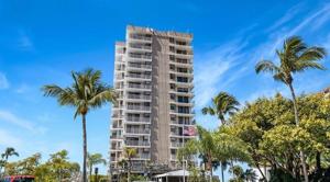 8701 Estero
