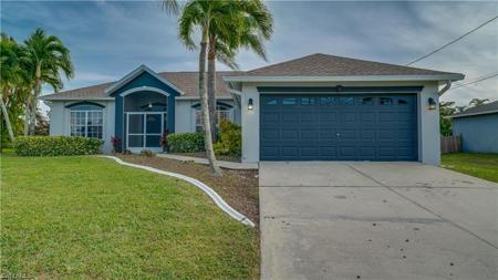 1004 SW 37th TER