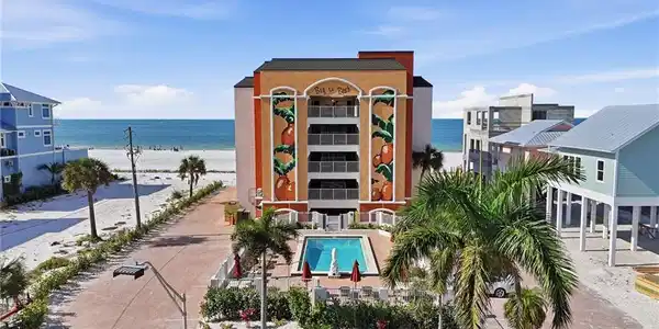 Image 2: Beachfront!!Virtually Edited Image