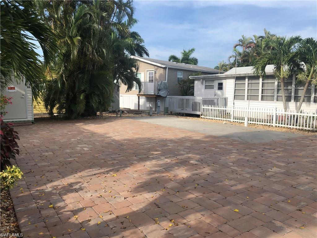 Image 2: View of front of house