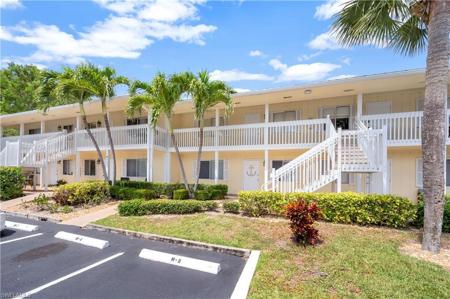4633 Bayshore DR