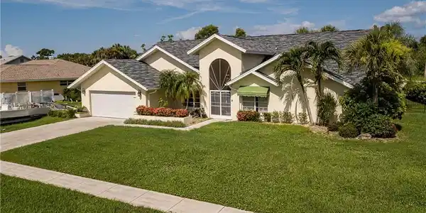 4225 Prestwick CT