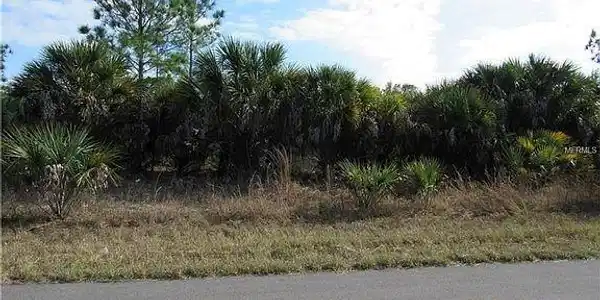 15105 Lakeland CIR