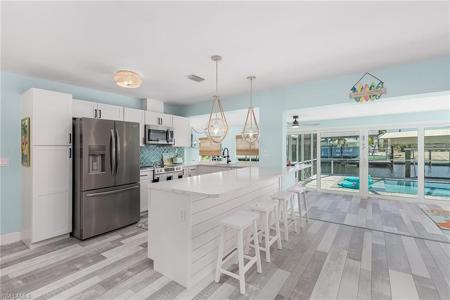 3798 Emerald AVE