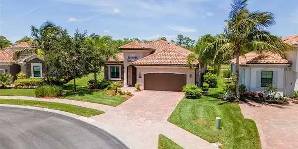 9409 Rialto