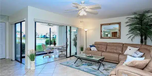 595 Beachwalk CIR