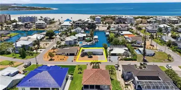 8336 Lagoon RD
