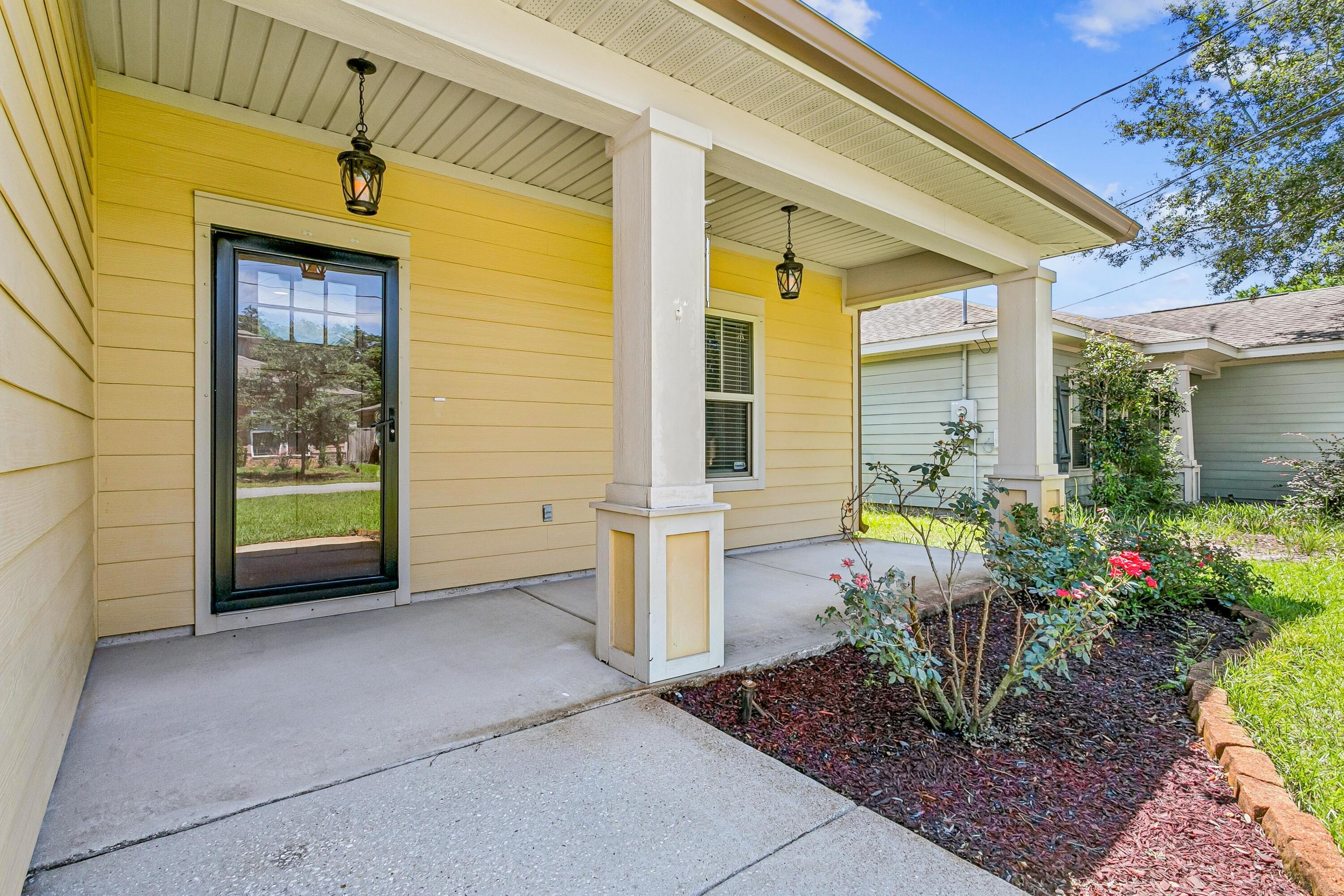 Image 3: 2144 Nina St-3