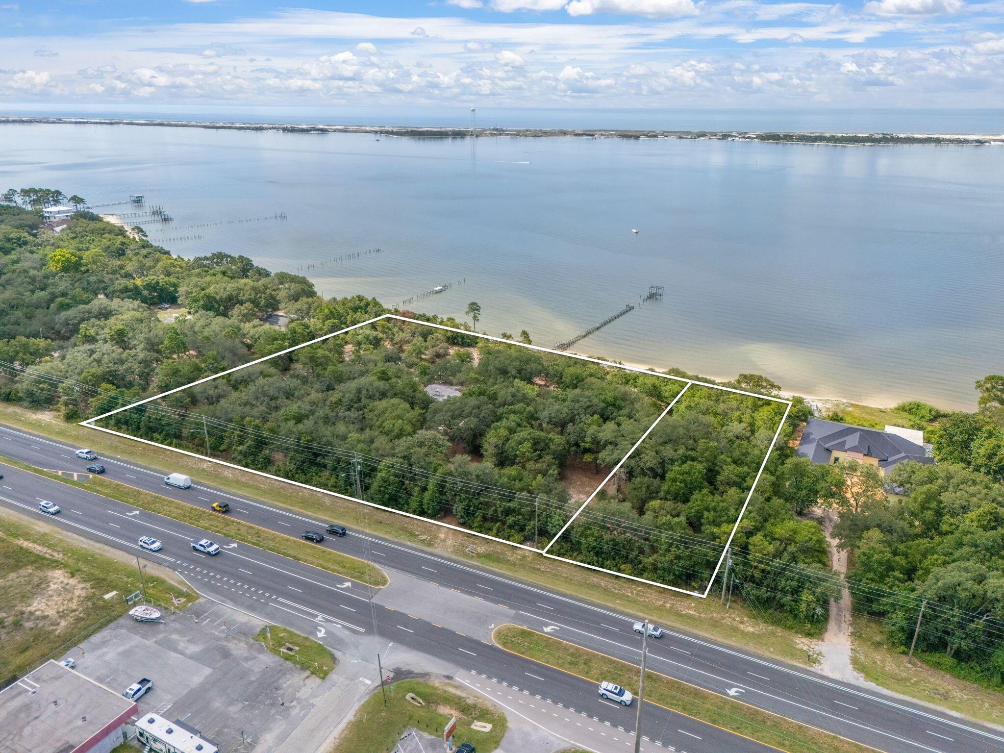 Image 3: 3-web-or-mls-9751-navarre-pkwy