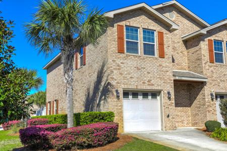 8723 Brown Pelican Circle