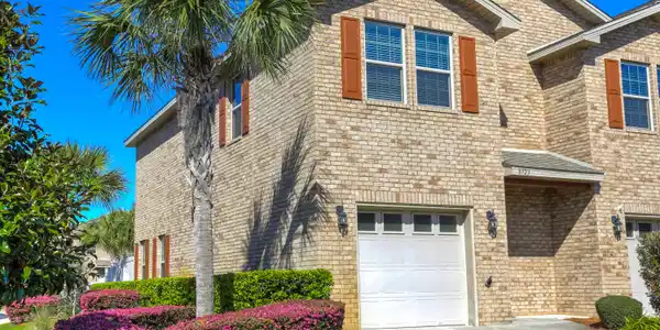 8723 Brown Pelican Circle