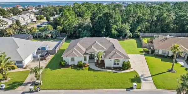 Image 2: 47-web-or-mls-1137-naples-dr
