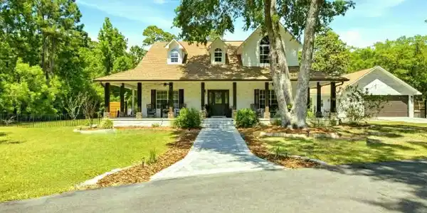 Image 4: Front