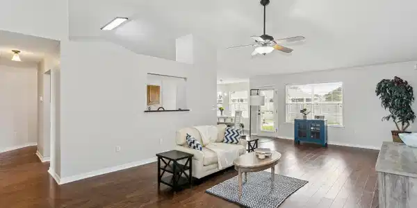 2298 Heritage Circle