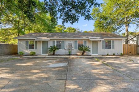 215 SE Tiffany Court
