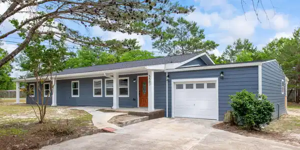5507 Maverick Lane